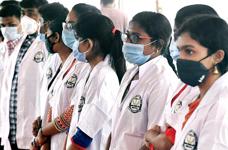 संपादकीय : गुणवत्तापूर्ण मेडिकल शिक्षा पर संकट