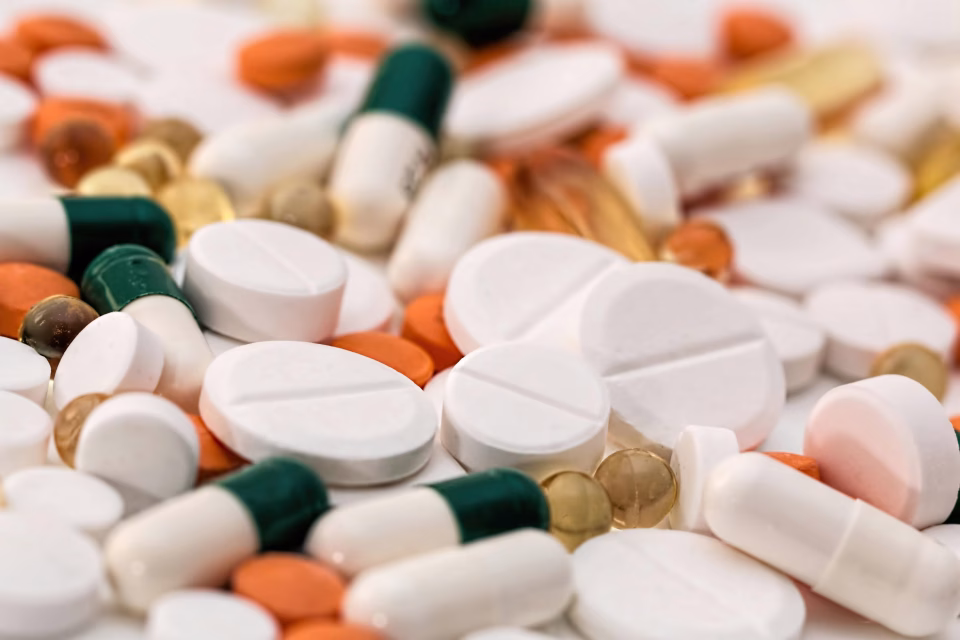 MRP का खेल: 74 रुपए की दवा 4981 रुपए में